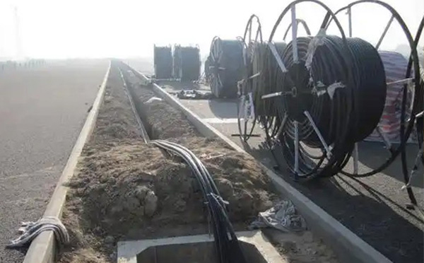 现代通信网络建设指南:永登光缆施工全流程技术解析与质量控制 现代通信网络建设指南:永登光缆施工全流程技术解析与质量控制